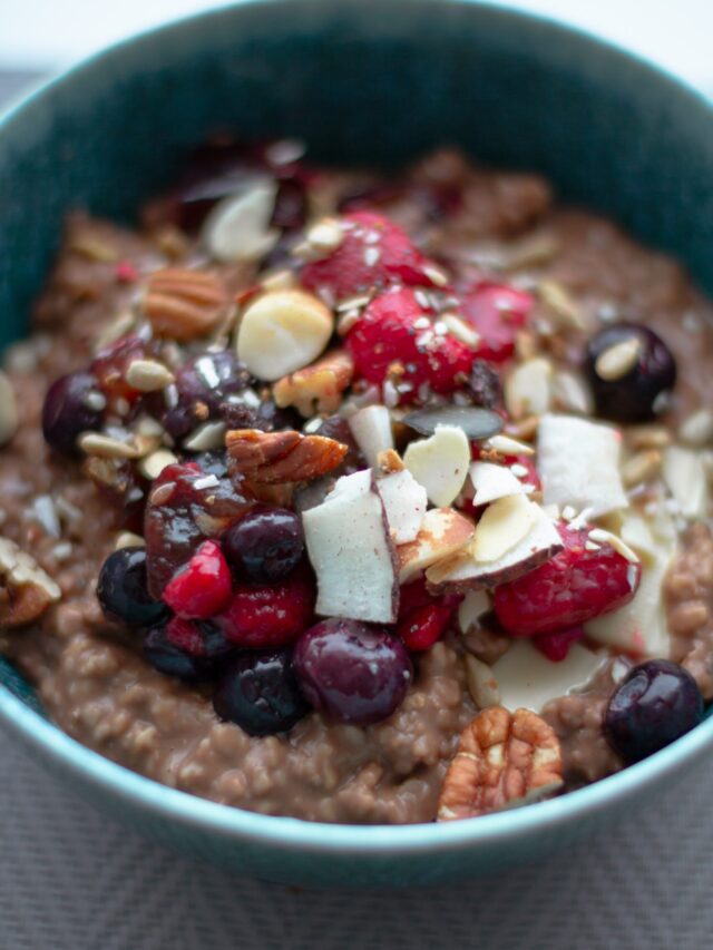 Oatmeal with chia seeds to soak overnight